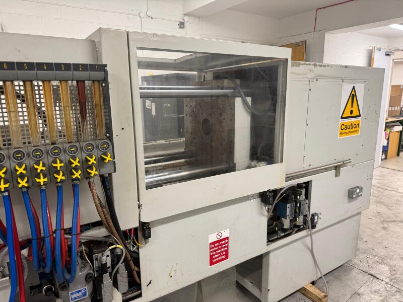 Used BATTENFELD CDC BA 1000 315 injection moulding machine