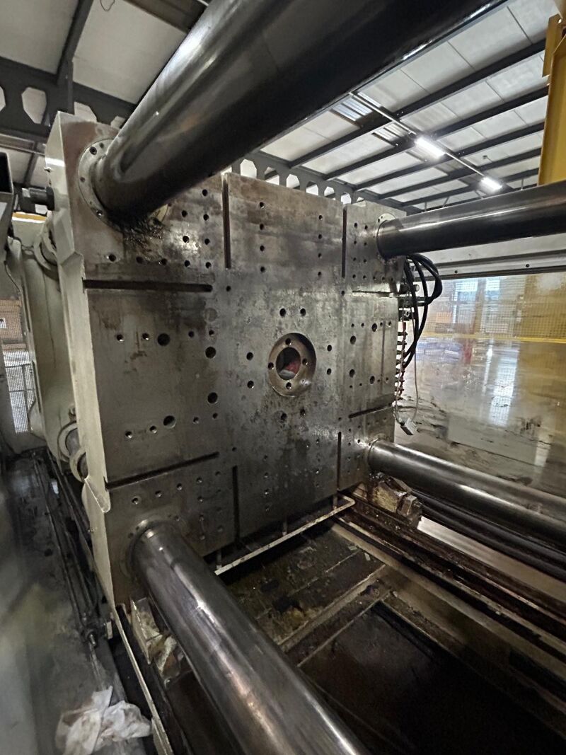 Used NEGRI BOSSI V 7000H-6500 injection moulding machine