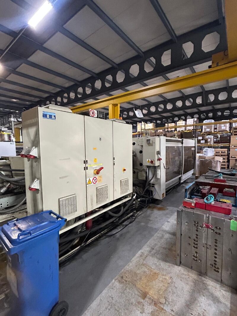 Used NEGRI BOSSI V 7000H-6500 injection moulding machine