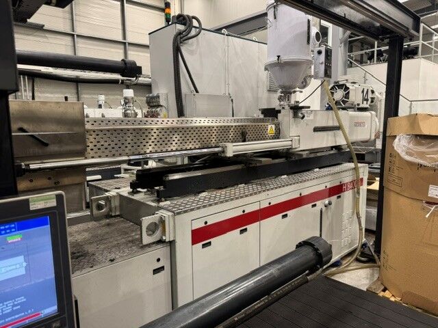 Used NEGRI BOSSI VH 1500-8400 injection moulding machine