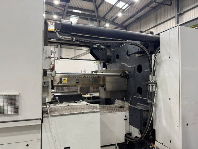 Used NEGRI BOSSI VH 1500-8400 injection moulding machine