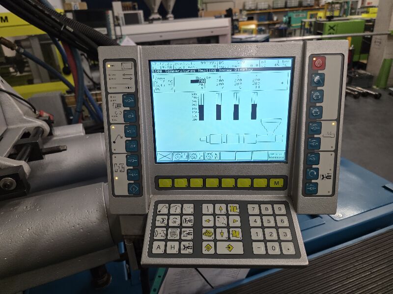 Used Boy 22MHV injection moulding machine