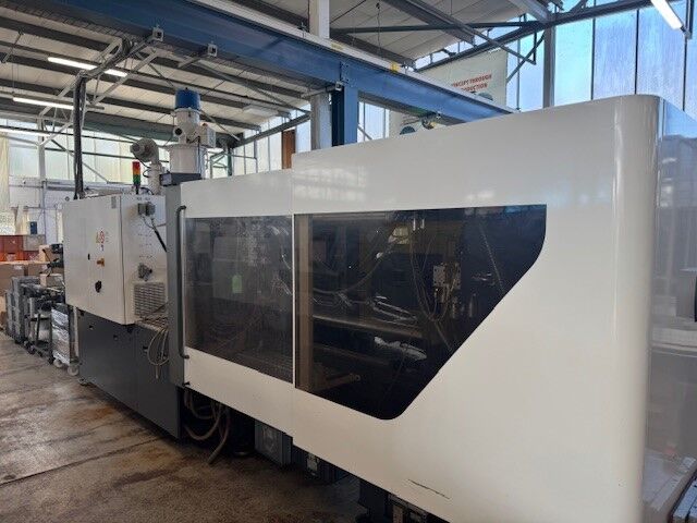Used NEGRI BOSSI CANBIO ST 2500H-1600 injection moulding machine