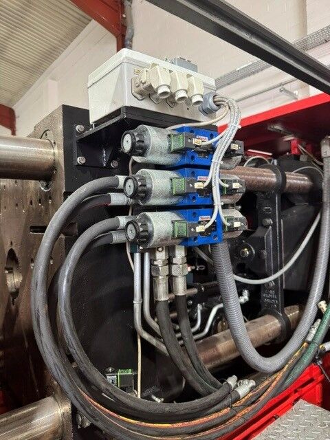 Used NEGRI BOSSI V  2100H-1600 injection moulding machine