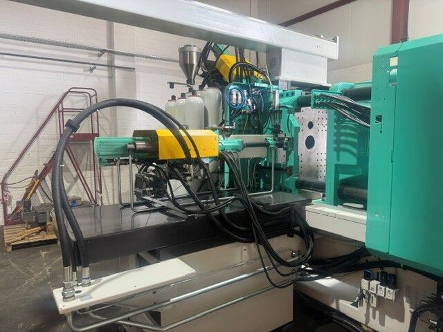 Used ARBURG 720S e2 3K 3200 - 1300  290  290 injection moulding machine
