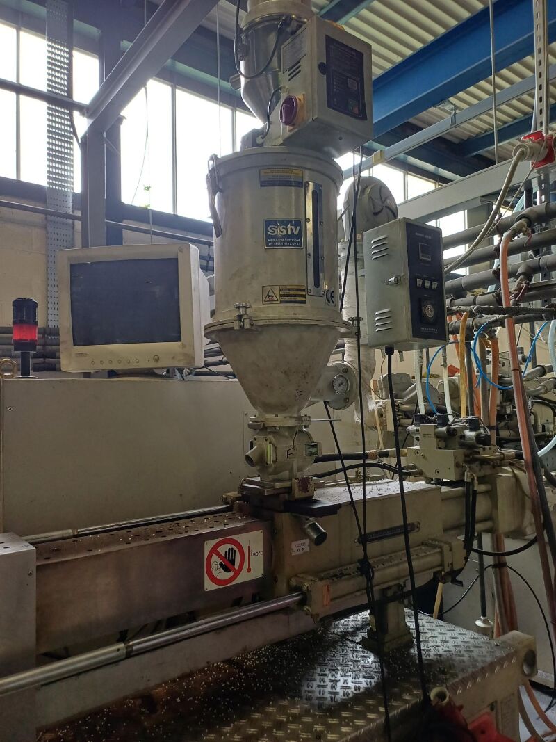 Used NEGRI BOSSI V 850H-300 injection moulding machine