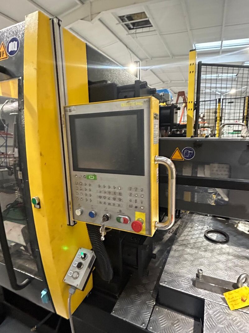 Used BORCHE Bi 2240320 injection moulding machine
