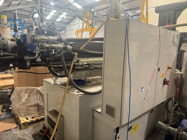 Used NEGRI BOSSI CANBIO 5500H-4250 injection moulding machine
