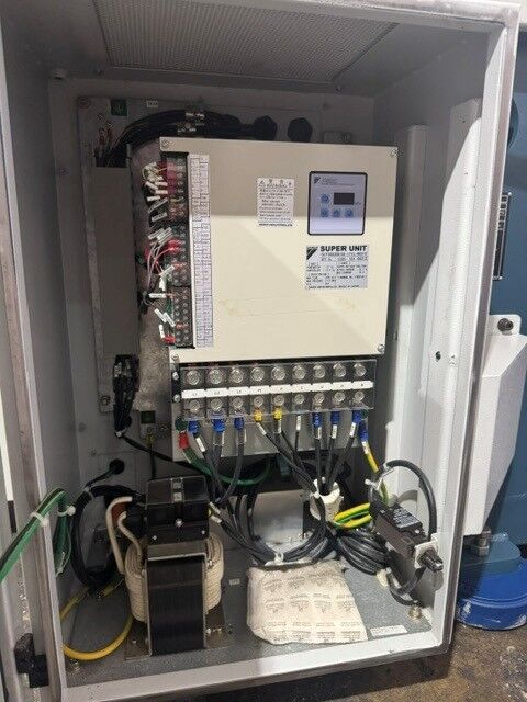 Used ROMI EN 1000 injection moulding machine