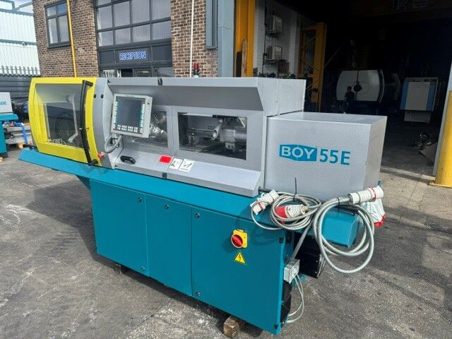 Used BOY E 550-205 injection moulding machine