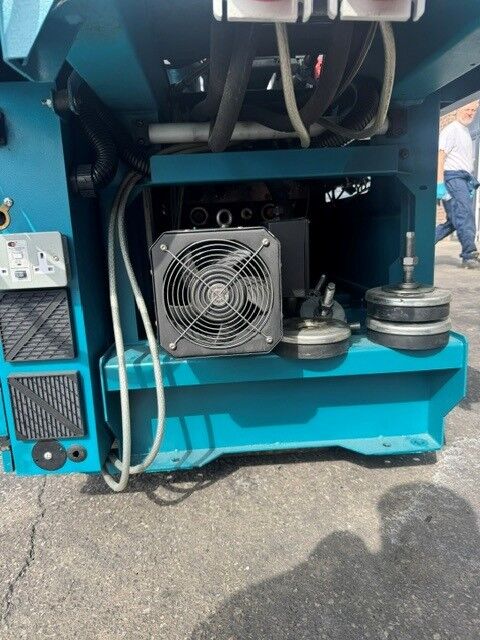 Used BOY E 550-205 injection moulding machine