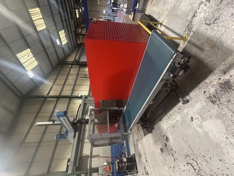 Used NEGRI BOSSI V CANBIO 2100H-820 injection moulding machine