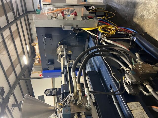 Used BATTENFELD TM 2700 1300 injection moulding machine