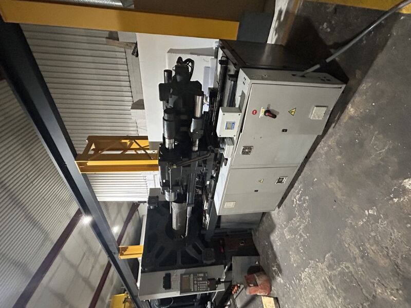 Used SANDRETTO MEGA TES 820  4170 injection moulding machine