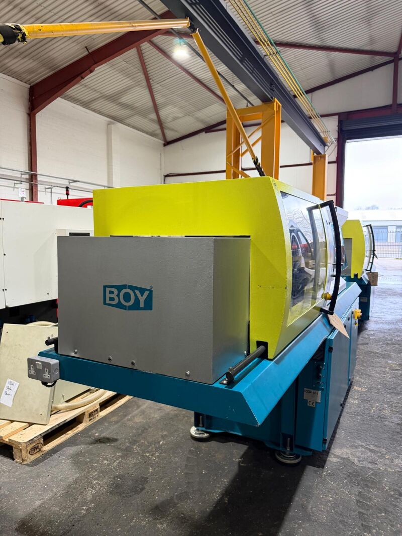 Used BOY E 600-205 injection moulding machine