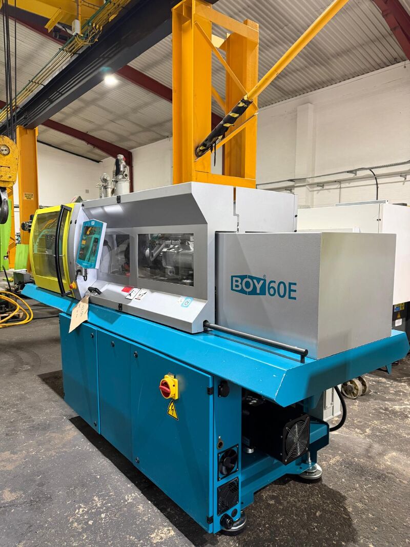 Used BOY E 600-205 injection moulding machine