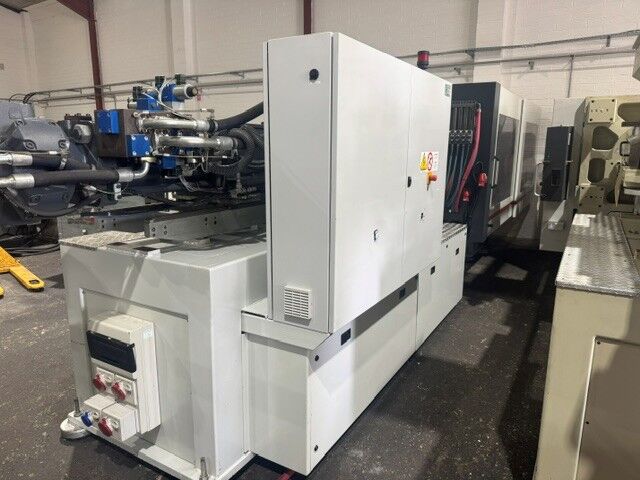 Used NEGRI BOSSI V CANBIO 4300H-2920 injection moulding machine