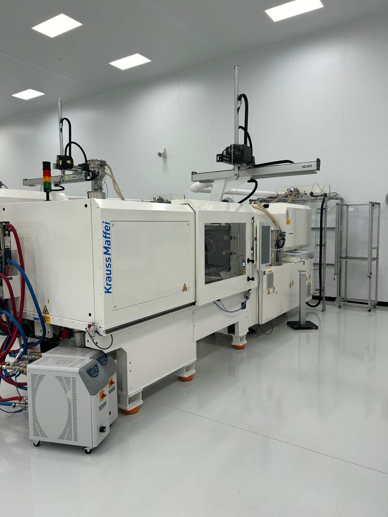 Used KRAUSS MAFFEI PX  160-750 injection moulding machine