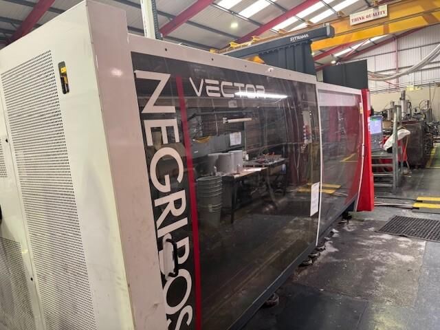 Used NEGRI BOSSI VECTOR 8000H-8400 injection moulding machine