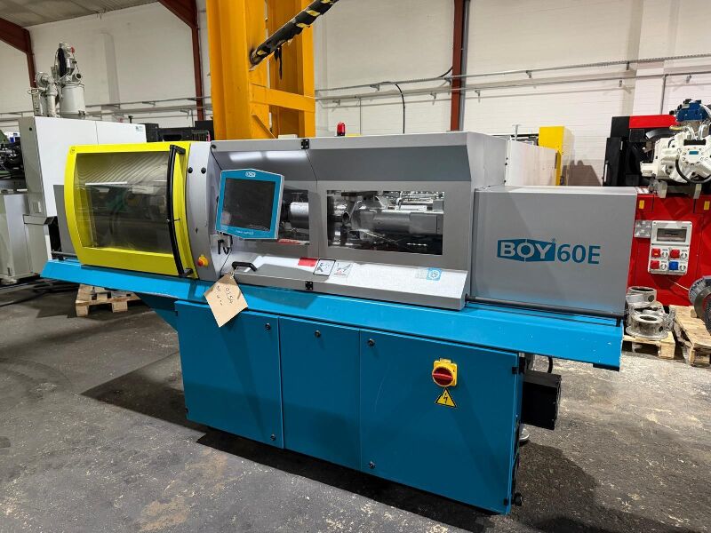 Used BOY E 600-205 injection moulding machine