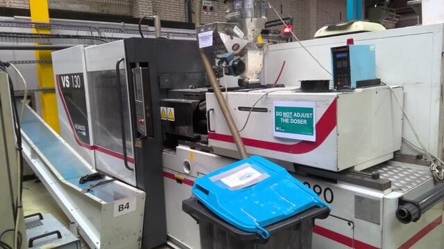 Used Negri Bossi  V130-390  injection moulding machine
