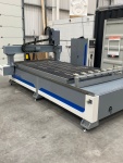 Used CNC DYNAMICS  3 AXIS CNC Machine with Vacuum bed and auto tool change