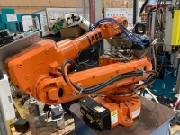 Used ABB IRB2600-12/1.85 IRC5 robot